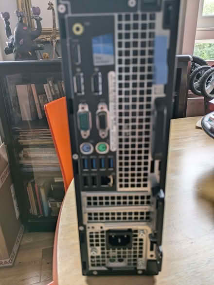 Photo of free Dell tower (Brixton Hill SW2) #1