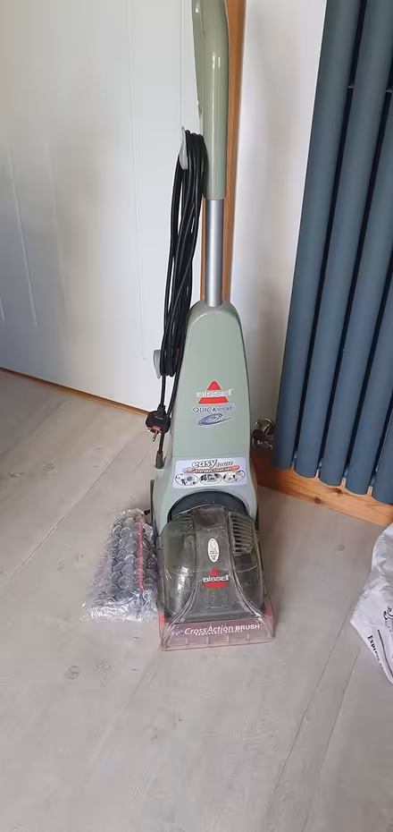 Photo of free bissell carpet washer (Hengistbury Head BH6) #4