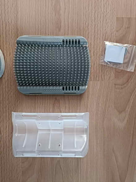 Photo of free Corner cat scratcher (Luton LU3) #2