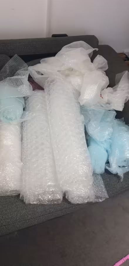 Photo of free Bubble wrap (Ilford IG1) #1
