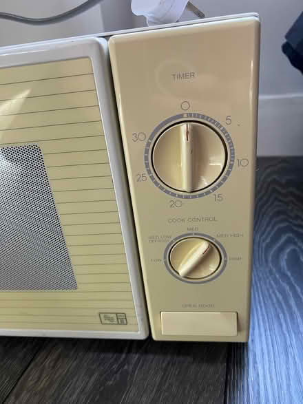 Photo of free Microwave (W1K) #2