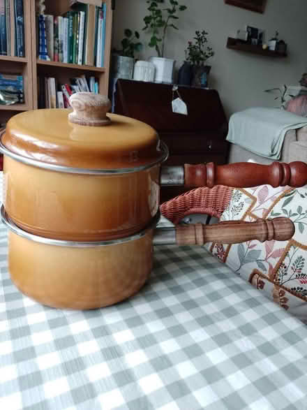 Photo of free 2 vintage sauce pans (Barnham) #1