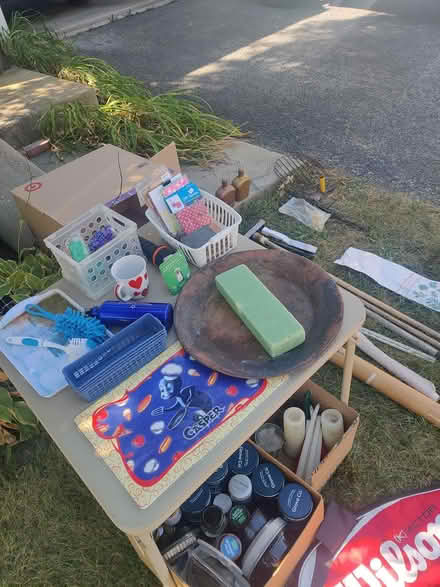 Photo of free Free Yard Sale (SE Aurora) #3