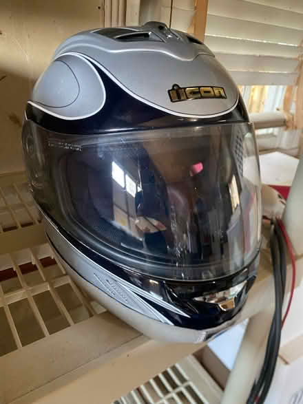 Photo of free men’s motorcycle helmet (Town of Kensington) #1