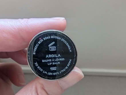 Photo of free Good quality lipstick (Chesser EH14) #3