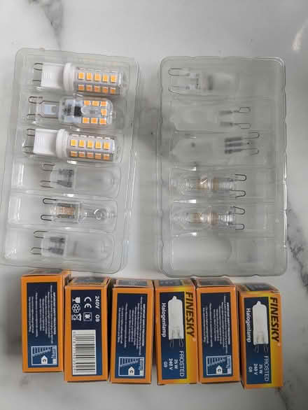 Photo of free g9 light bulbs (Old Basingstoke RG24) #1
