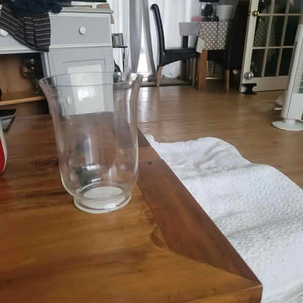 Photo of free Candal glass vase (Tonbridge) #1