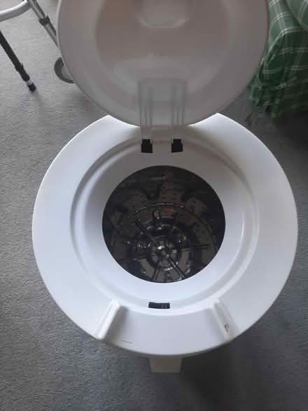 Photo of free Frigidaire spin dryer 2800 r.p.m (Streatham SW16) #2