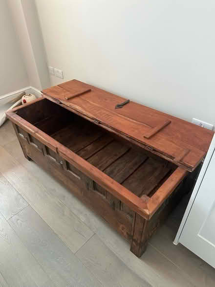 Photo of free Amazing chest (worth circa £1000) (Covent garden - WC2E 9PE) #2