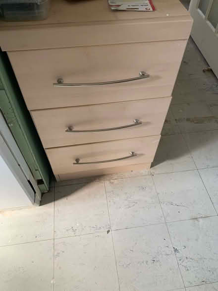 Photo of free Bed side table (Cumnor OX2) #1