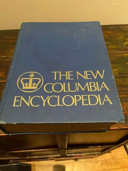 Photo of free Columbia Encyclopedia (Tribeca) #1