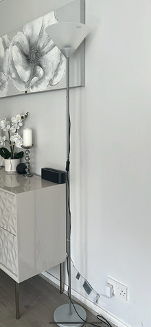 Photo of free Floor lamp (Southwark) #1