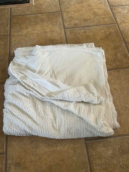 Photo of free Coverling for Comforter (Pleasant Hill) #2