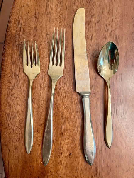 Photo of free 8 Dirilyte flatware place settings (Starbucks on Foxworthy/Plummer) #1