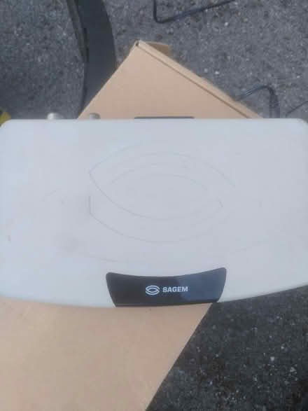 Photo of free Various electronics (for parts) (Woolton L25) #2