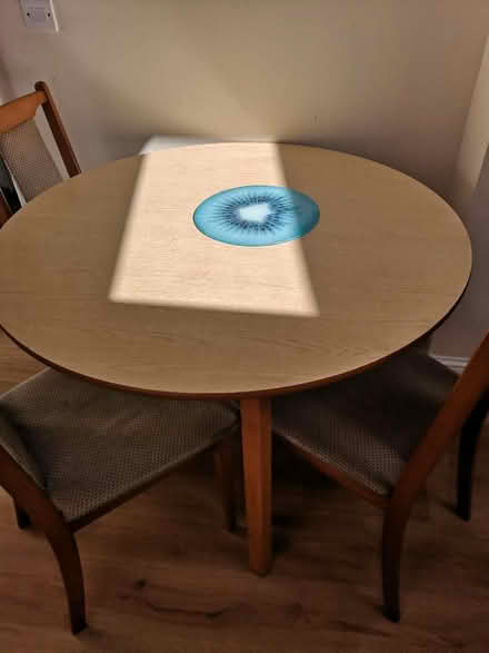 Photo of free Round dining table and 3 chairs (Seven kings IG3) #1