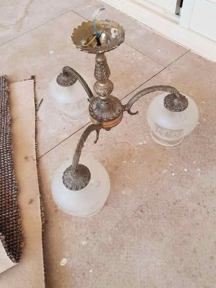 Photo of free Hanging lamp with 3 glass shades (Noctorum CH43) #1