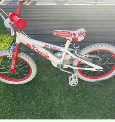 Photo of free Girls bike (Farlington PO6) #1