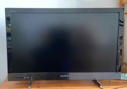 Photo of free Small (26in) Sony TV (Crookes S10) #1