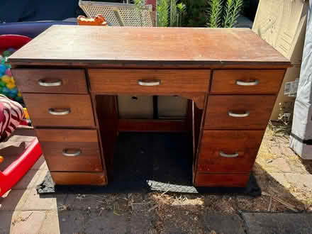 Photo of free Wood desk with drawers (PaloAlto Ventura neighborhood) #1