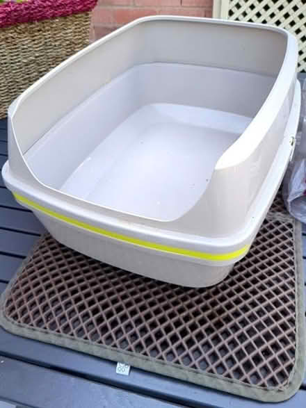 Photo of free Litter tray and mat (Castle MK40) #1