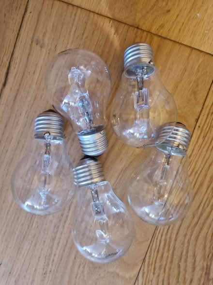 Photo of free 5x 57W lightbulbs (Bog Gate TW9) #1