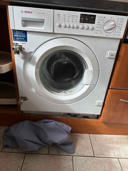 Photo of free Bosh washing machine (SG4. Hitchin) #1
