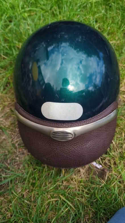 Photo of free Vespa helmet (King George's Park: SW18 4) #3