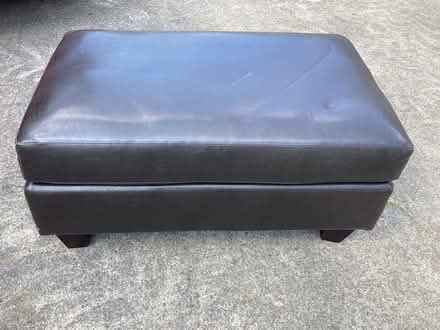 Photo of free Brown ottoman (Between Old and New Shackle) #1