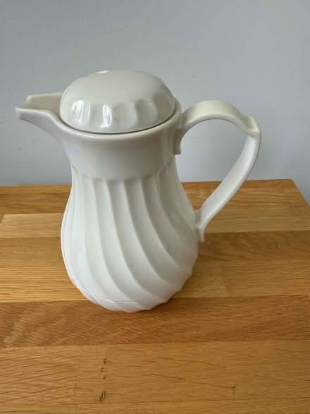 Photo of free Insulated Plastic tea/coffee pot (Twickenham) #1