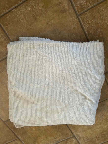 Photo of free Coverling for Comforter (Pleasant Hill) #1
