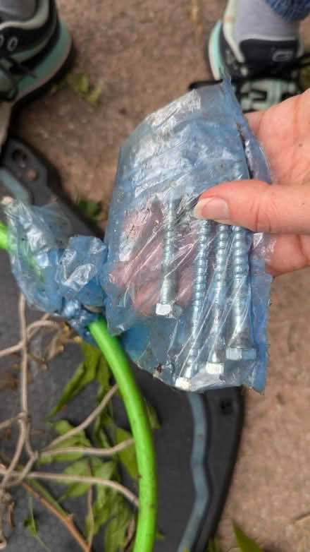 Photo of free Basket ball hoop (King George's Park: SW18 4) #3