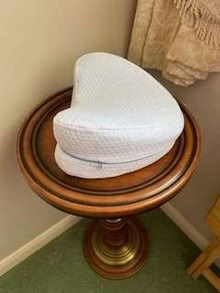 Photo of free Knee pillow for side sleeping (Lydiard Millicent SN5) #1