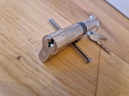 Photo of free Cylinder door lock with 3 keys (Bog Gate TW9) #2