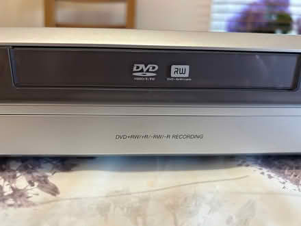 Photo of free Sony DVD player (Matlock DE4) #3
