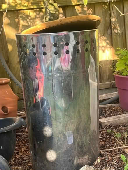 Photo of free Laundry bin (Addiscombe CR0) #2