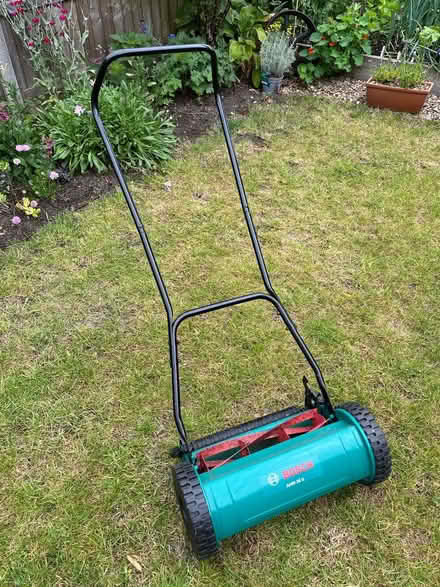 Photo of free Manual/hand-push lawn mower (SG5) #1