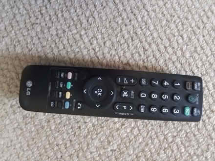 Photo of free 22 inch TV (Beckenham BR3) #2