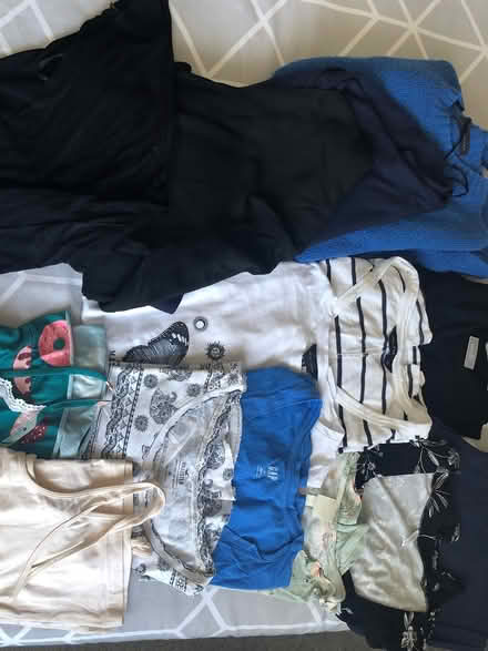 Photo of free Ladies clothes and shoes / sandles (Northolt) #3