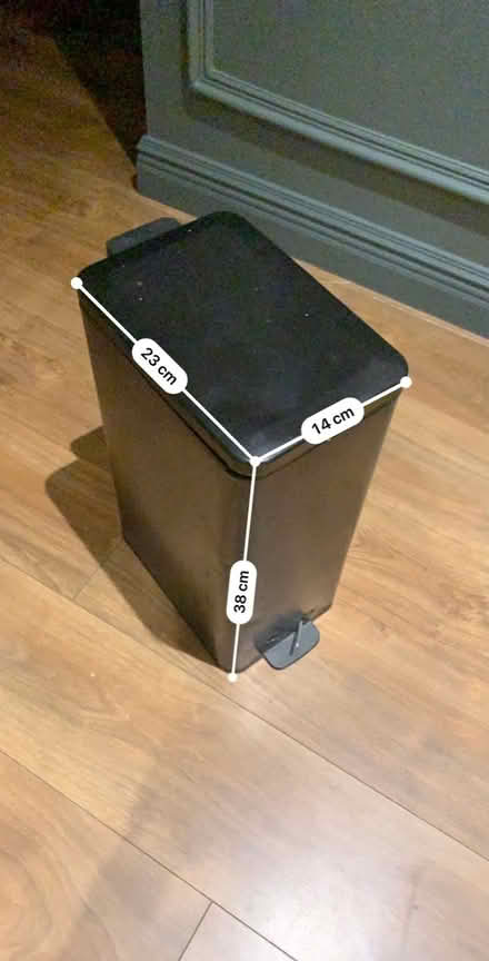 Photo of free Pedal bin (Walthamstow E17) #1