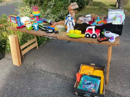 Photo of free Lots of free toys, books etc. (IQ Winnersh RG41) #1