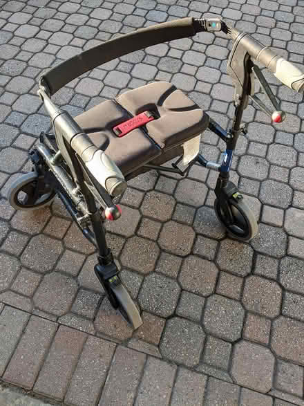 Photo of free Used walker (yonge & Finch) #3