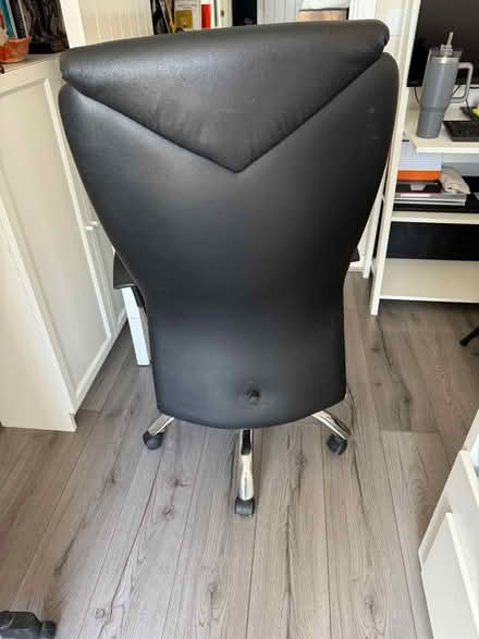 Photo of free Black office chair (Houghton Regis LU5) #2