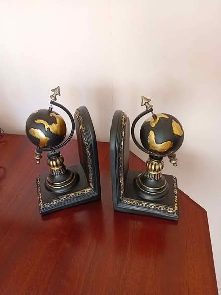 Photo of free Globe bookends - pair (Eastbourne BN21) #1
