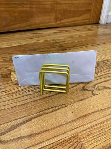 Photo of free yellow letter holder (Bed Stuy (Brooklyn)) #1