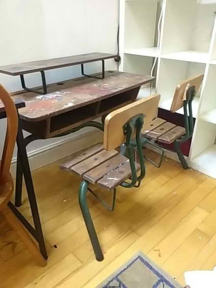 Photo of free Old school desk (Thornton Heath CR7) #1