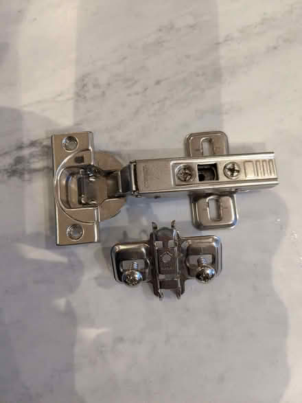 Photo of free Kitchen Hinges & handles (Rainhill L35) #2