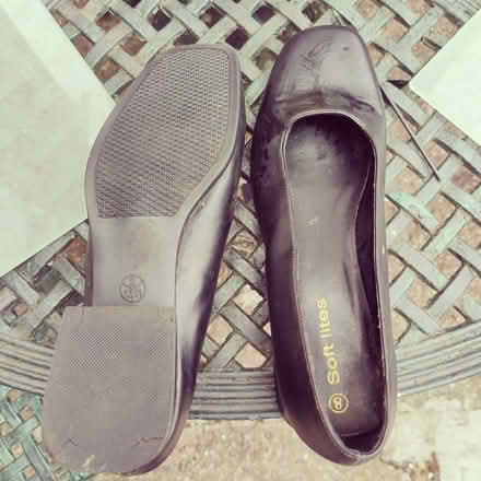 Photo of free Shoes (Reddish SK5) #3