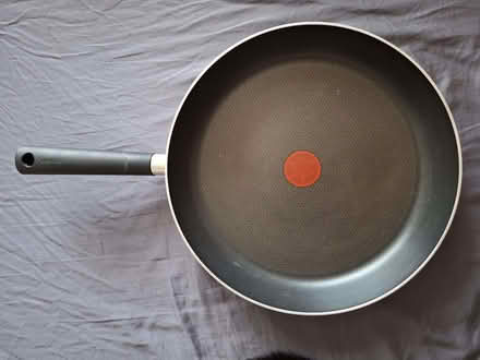 Photo of free 32cm Tefal frying pan (Thatcham RG18) #1