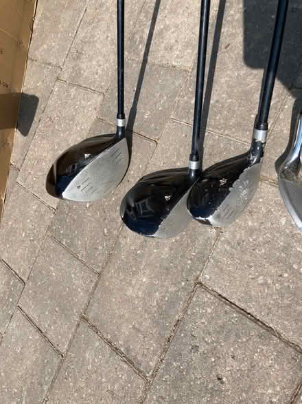 Photo of free Used Dunlop golf clubs RH (RG4 Upper Woodcote Road) #3